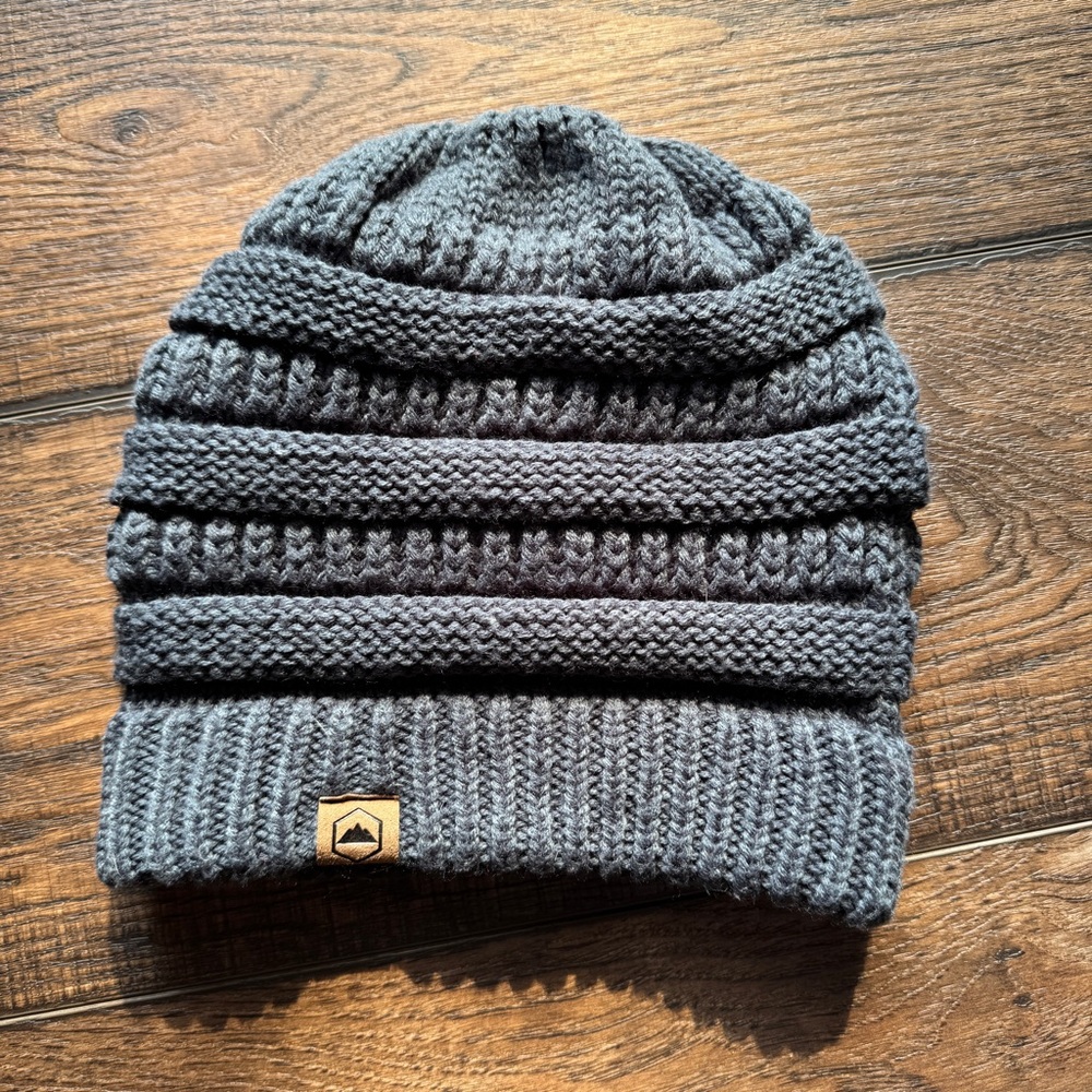 TOUGH Gray Chunky Cable Knit Beanie